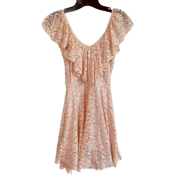 Disney Cinderella Dress Junior Size Small Pink / Peach - Floral Lace - Lined - T - Picture 1 of 6